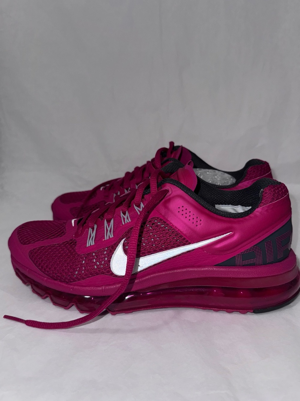 Nike Women's Magenta Mesh Air Max Sneakers with White Swoosh - Picture 8 of 10